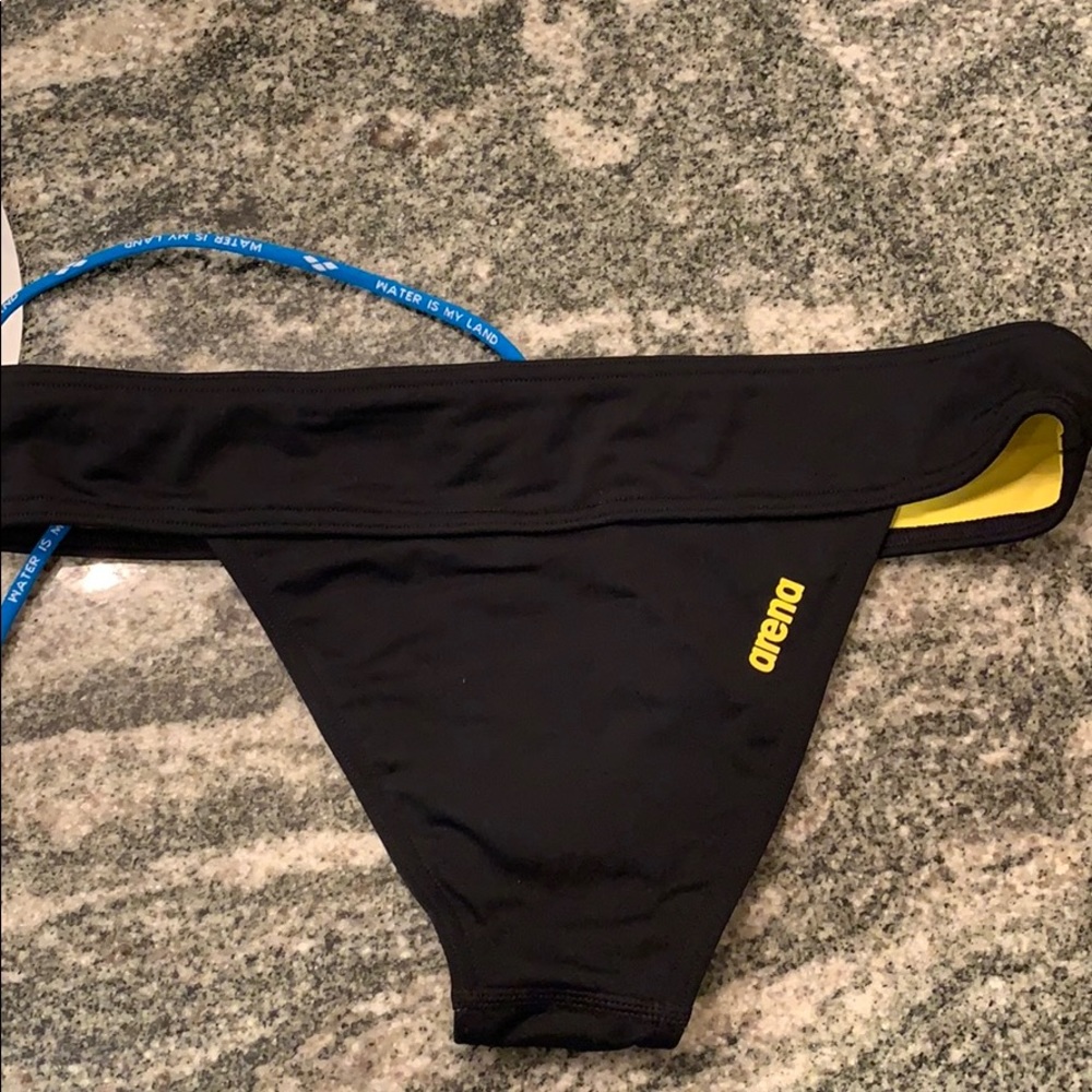 Arena cheeky bottoms